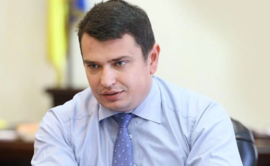 Ситник: Лише 3 детективів НАБУ знали про жучки в акваріумі Холодницького