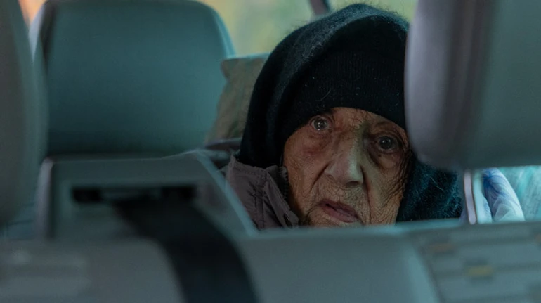 Не надо мне никуда, у меня дети на той стороне. Я их три года не видела. Эвакуация из-под Курахово в репортаже УП