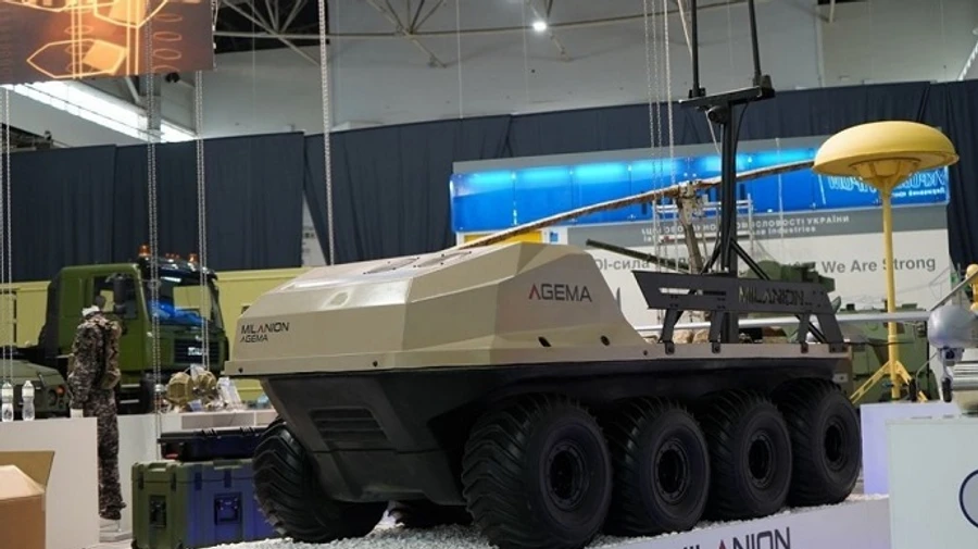 Для ЗСУ на випробування передали роботизовану платформу AGEMA