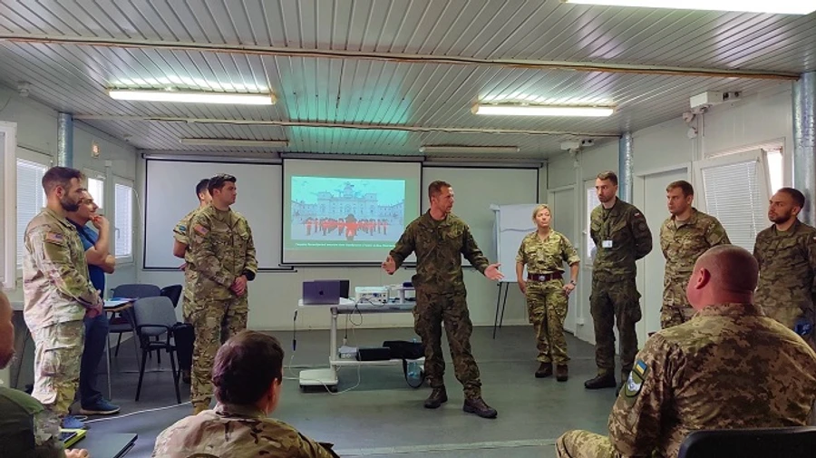 Ukrainian servicemen take NATO-standard course in Poland