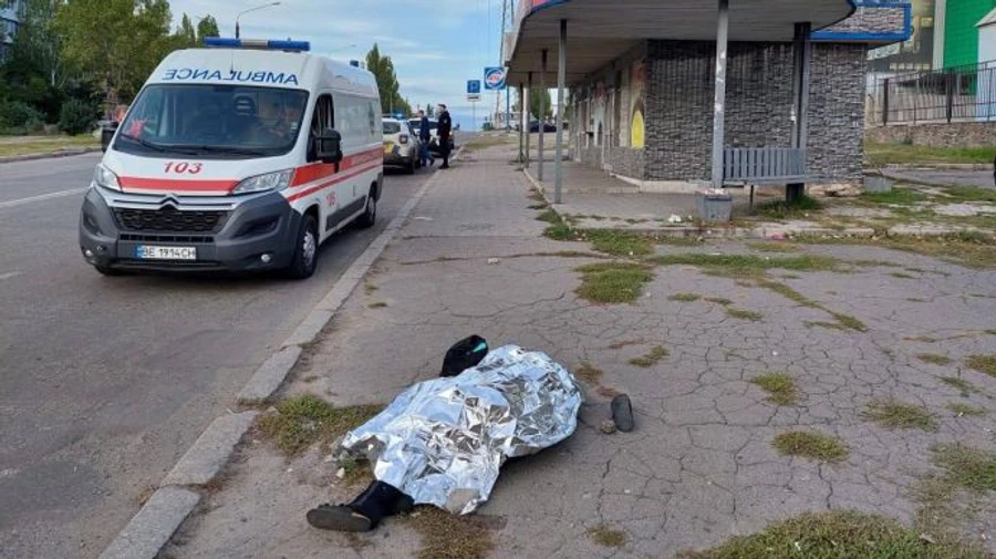 Cluster munition attack on Mykolaiv: explosion near bus stop, injured people reported