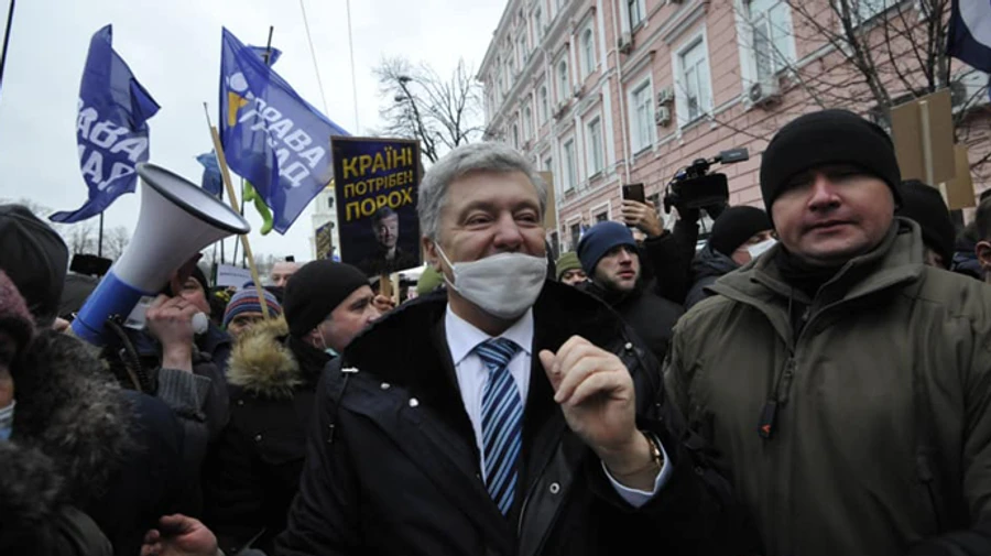 Порошенко уверяет, что не говорил с Медведчуком об угле из ОРДО, а Кузяры не знает