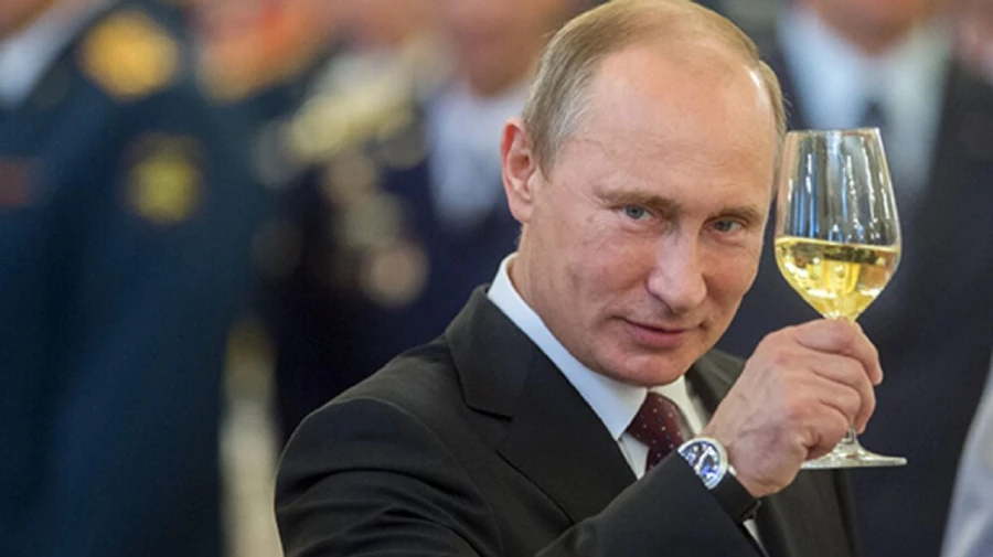 Экс-директорке Массандры, которая угощала Путина коллекционным вином, ужесточили подозрение