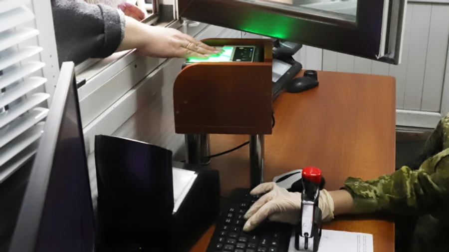 На границе с Россией задержана украинка, которая находится в розыске по 4 статьям