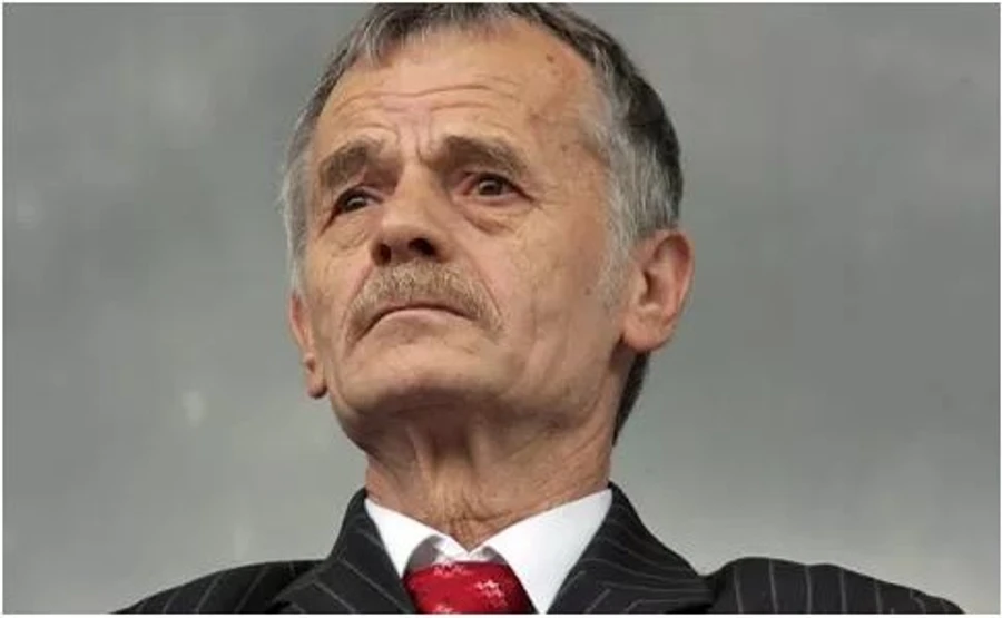 Джемілєв: Внести зміни до Конституції щодо Криму буде складно