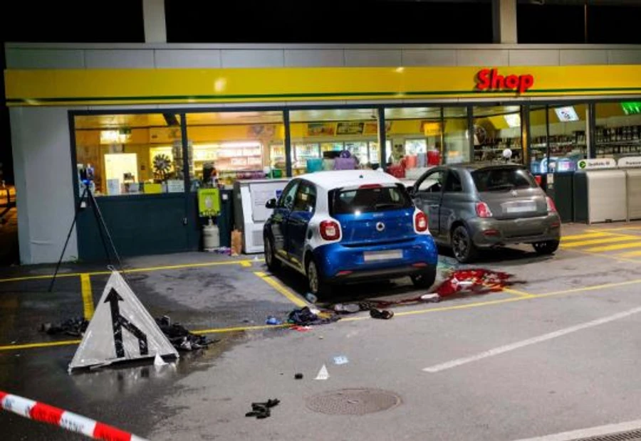 У Швейцарії підліток напав на людей із сокирою