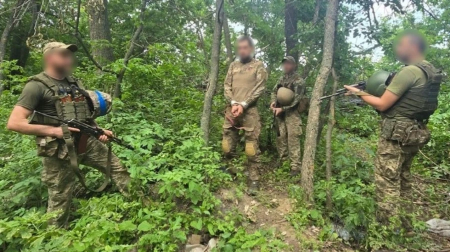 Прикордонники взяли в полон російського морпіха на Курському напрямку