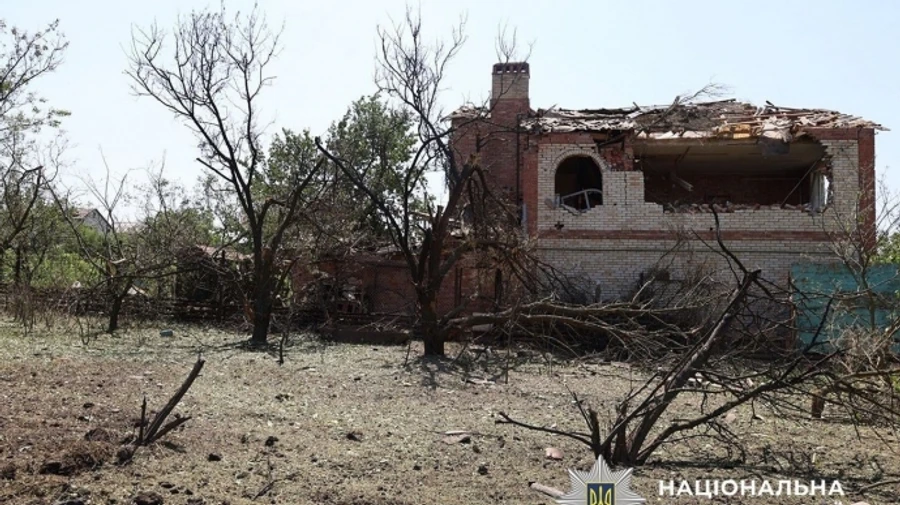 Mother and her child injured in Russian airstrike on Sloviansk, Donetsk Oblast – photos