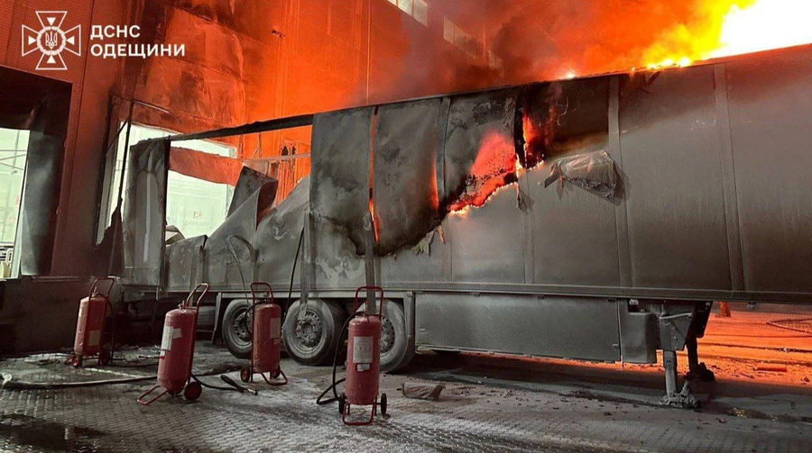 Parcels worth millions of hryvnias destroyed in Russian attack on Odesa Oblast