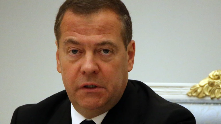 Медведєв уже погрожує Фінляндії