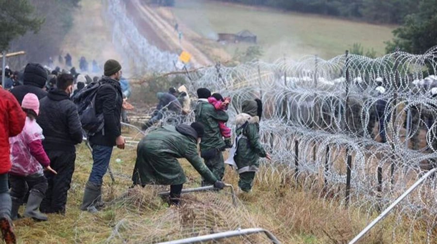 У Польщі продовжили обмеження на подання заяв про захист на кордоні з Білоруссю