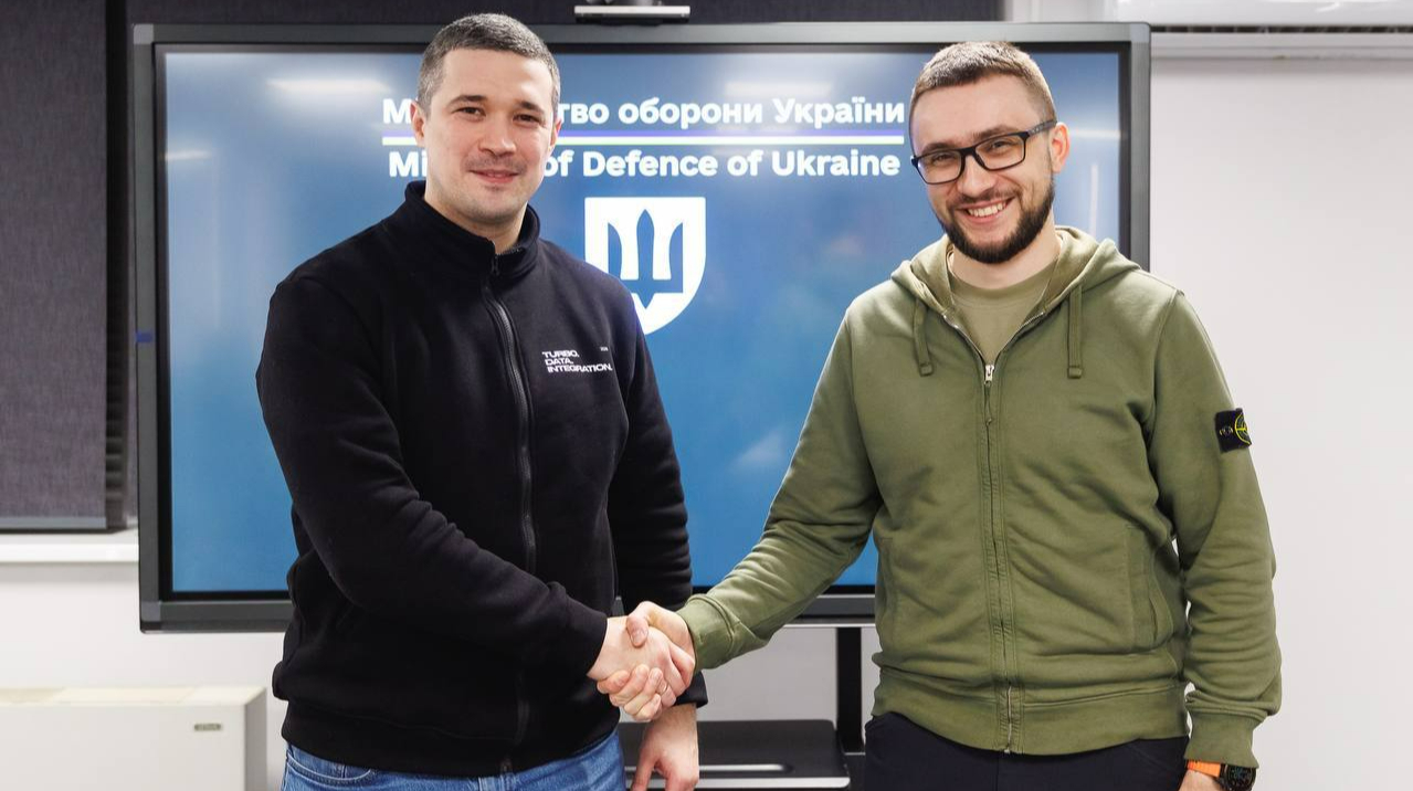 "Роботу постійно блокували": Стерненко розповів про конфлікт із заступниками Сирського