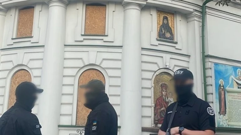После обысков СБУ сообщила о подозрении архимандриту киевского монастыря УПЦ МП