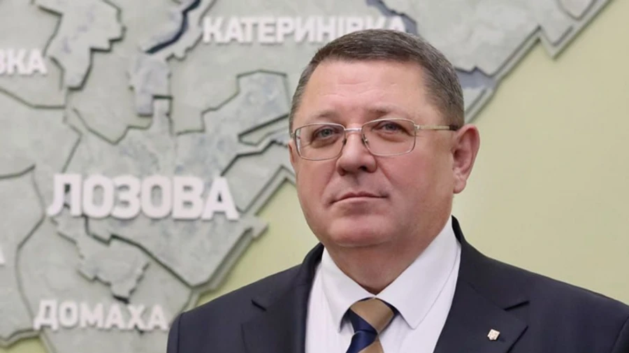 Мер Лозової поскаржився на зникнення свого заступник під час відрядження до Чехії