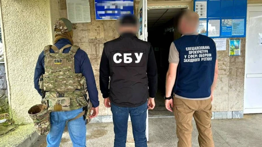 СБУ затримала заступника Херсонського військкома та голову ВЛК на Прикарпатті