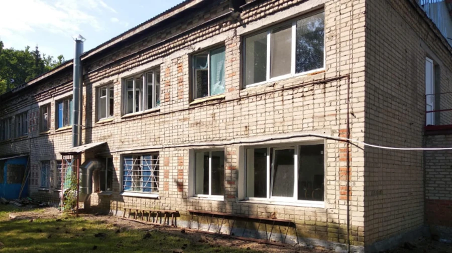 Россияне разбомбили детский лагерь в Харьковской области