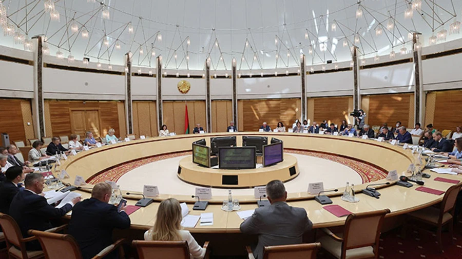 У Білорусі хочуть, щоб одна людина була президентом не більше 2 термінів