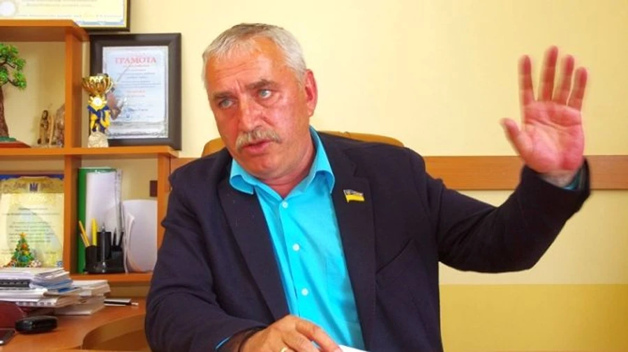 Мер Чорноморська знайшов у своєму кабінеті жучки