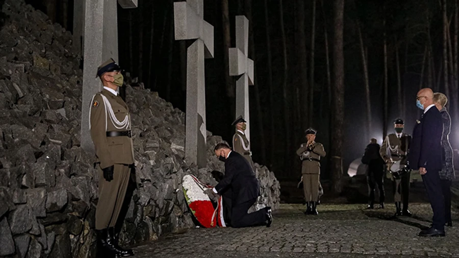 Президент Польши побывал в Быковне под Киевом