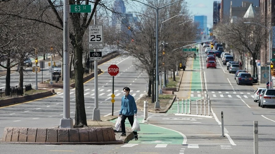 У світі ще 100 тисяч людей захворіло на коронавірус