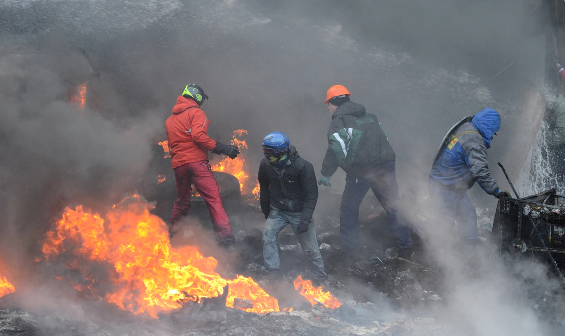 Культурний код Майдану. Хто придумав Небесну Сотню, Революцію Гідності, і як Плине кача стала другим гімном