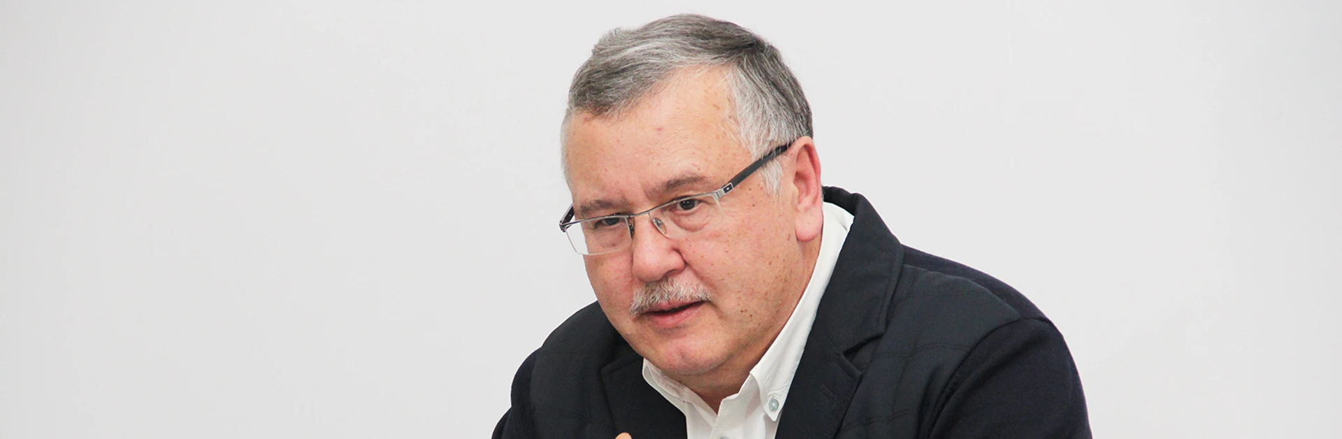 П'ять чорних лебедів президентських виборів