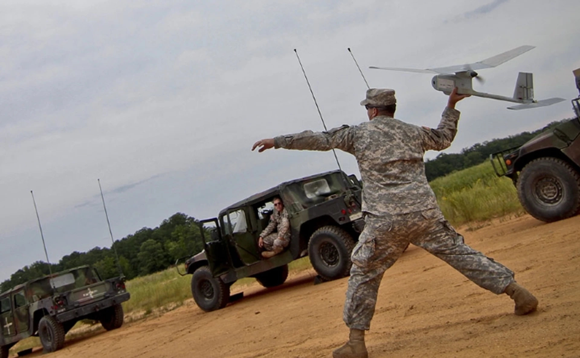 Військова допомога Заходу. Частина І. Безпілотники, які не літають