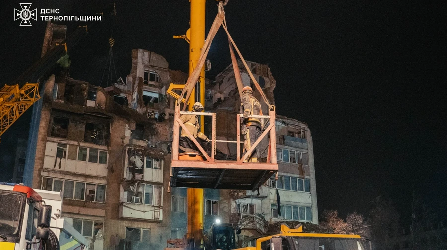 Russian strike on Ternopil: 12-year-old girl dies in hospital