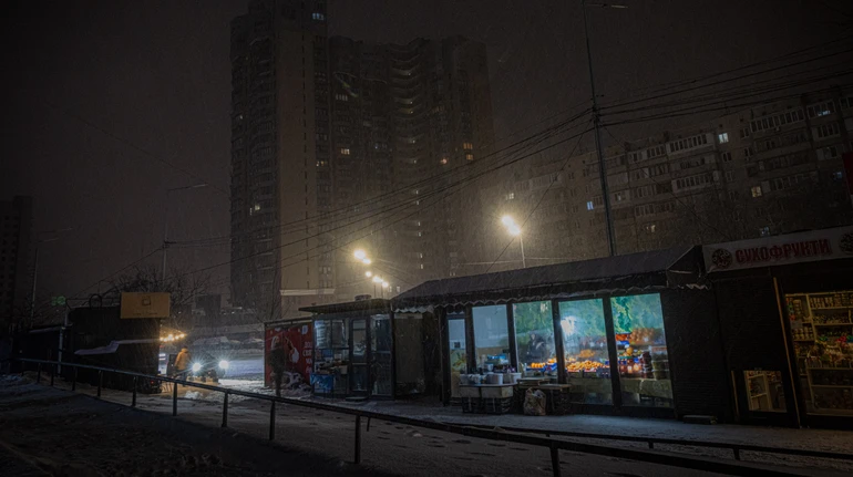 На улицах Киева приглушили освещение на улицах Киева