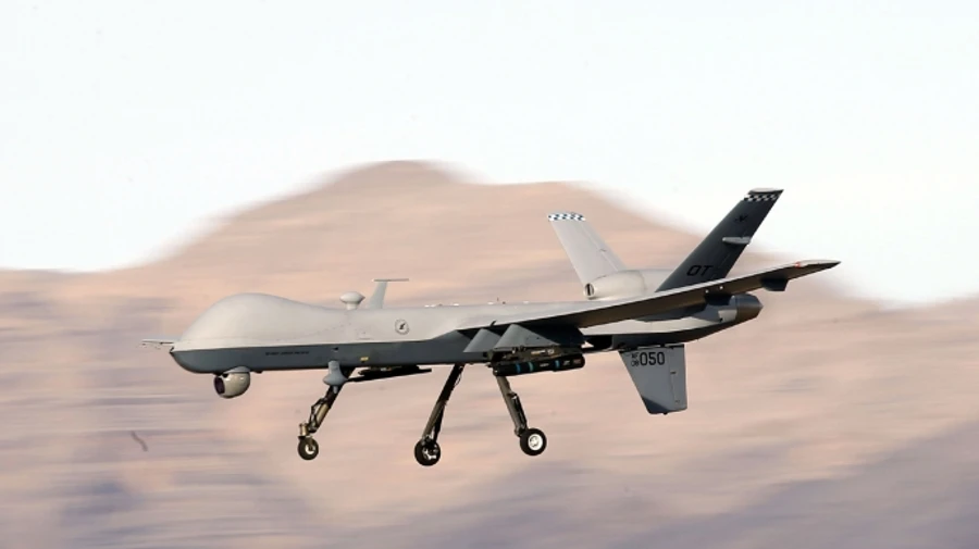 Немецкий фрегат в Красном море едва не сбил беспилотник США