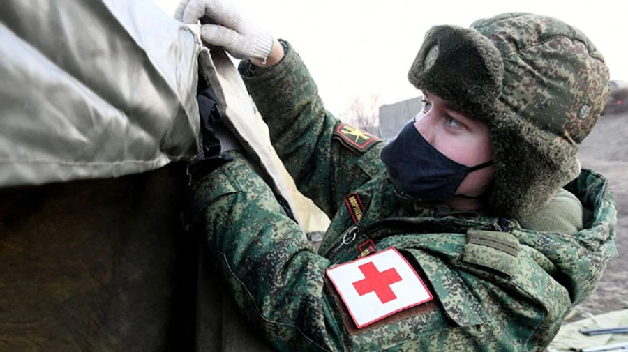 На Луганщині окупанти будують модульні лікарні через велику кількість поранених – ОВА