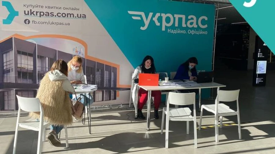 На столичному автовокзалі теж почали вакцинувати проти Covid