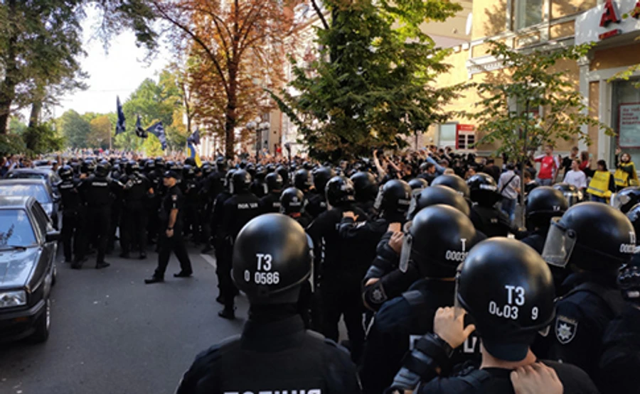 Сутички у Харкові: відкрито два провадження, є постраждалі