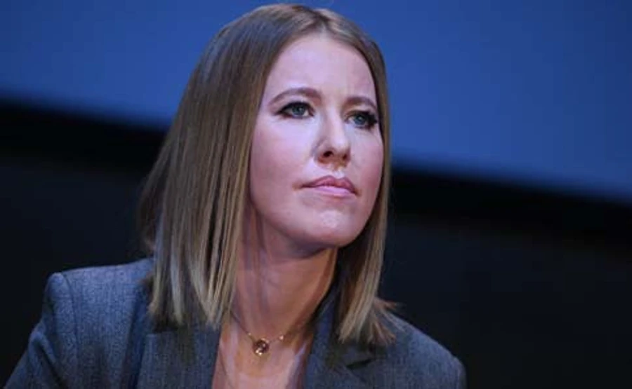 Собчак попросилась поїхати в анексований Крим