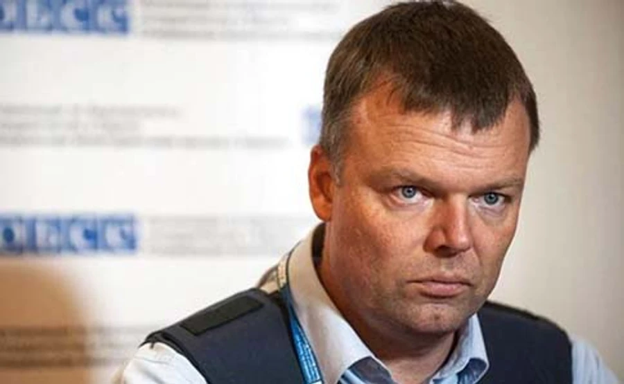 Хуг: На Донбассе военные и боевики приближаются друг к другу