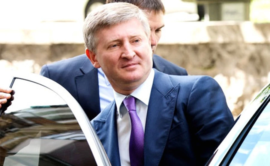 Кіпрський суд заморозив 820 мільйонів доларів Ахметова