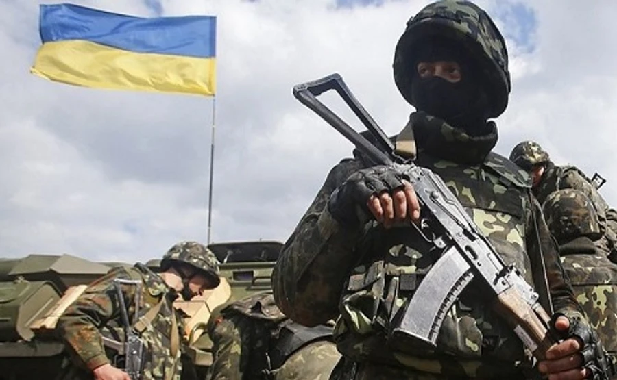 Доба в АТО: Бойовики б'ють з забороненої зброї, троє бійців ЗСУ поранені