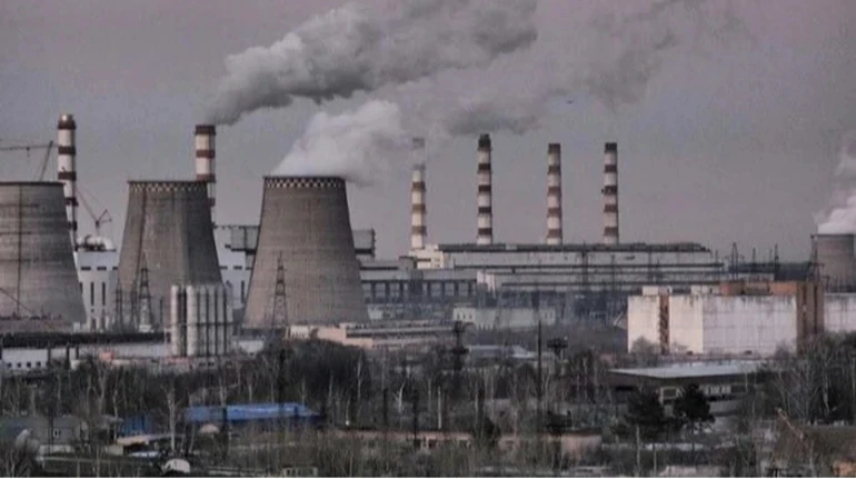 Russia strikes heat generation facility in Kherson: supply may be disrupted