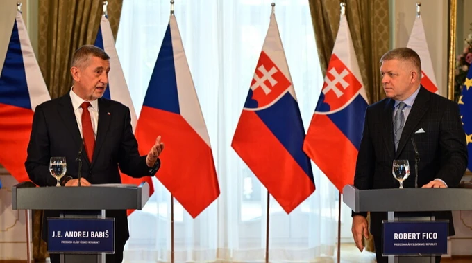 Чехия и Словакия возобновят консультации, замороженные из-за разногласий по  Украине | Украинская правда