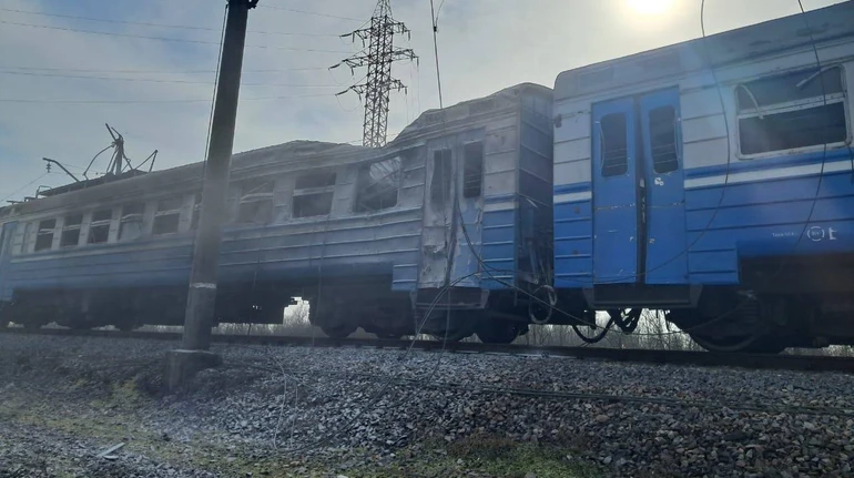 Російський дрон вразив пасажирський потяг: загинула людина, семеро поранених