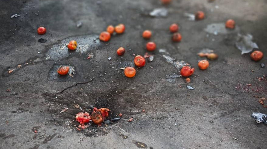 Окупанти вдарили дроном по людях на ринку на Сумщині: 10 постраждалих