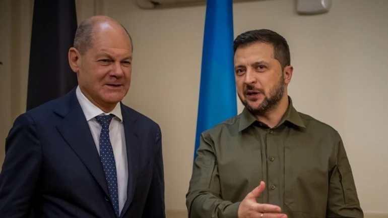 Zelenskyy arrives in Germany