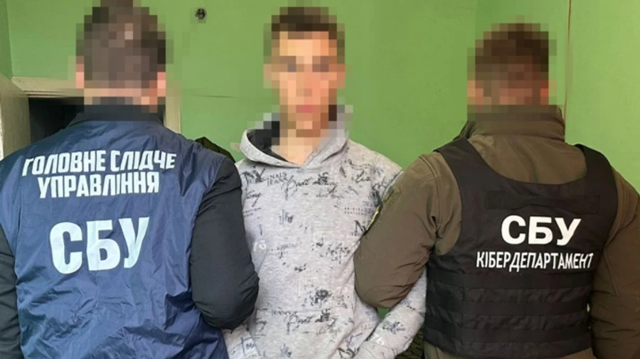 СБУ затримала курсанта провідного військового інституту, який готував удар по вишу