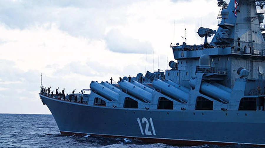 Navy Commander describes what Moskva cruiser looked like: 7 floors, lifts, swimming pools and Russia's pride