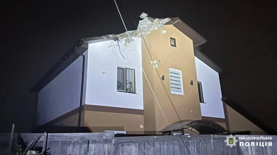 Shaheds in Kyiv Oblast: houses and cars damaged in two districts – photo