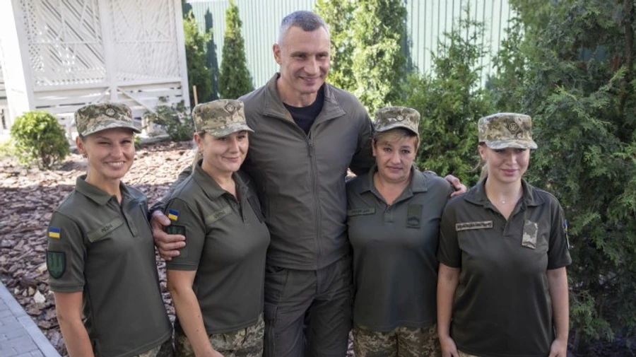 Киев снова увеличил помощь военным: на миллиард с четвертью