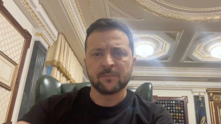 Зеленський вів селектор під звуки ППО і мав нараду з Будановим, Залужним і Неїжпапою