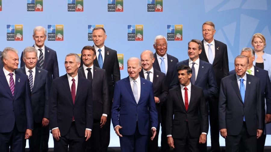 NATO sees no evidence that Crimea's fate might be decided through negotiations