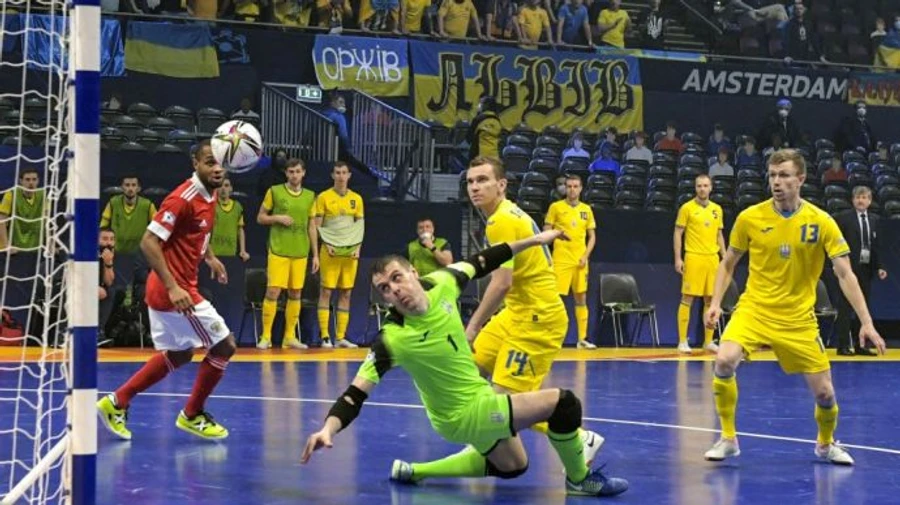 Россияне пожаловались в УЕФА на кричалки украинских болельщиков