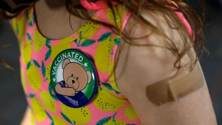 Перша країна в світі запровадила обов'язкову ковід-вакцинацію дітей